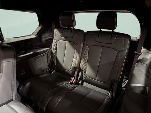 Used 2022 Jeep Grand Cherokee L Summit AWD/4WD image 29