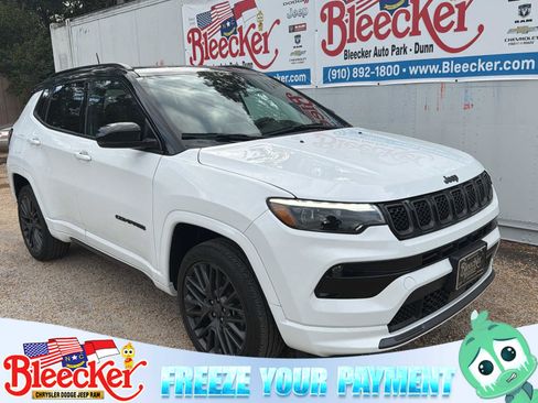 Used 2023 Jeep Compass High Altitude image 1