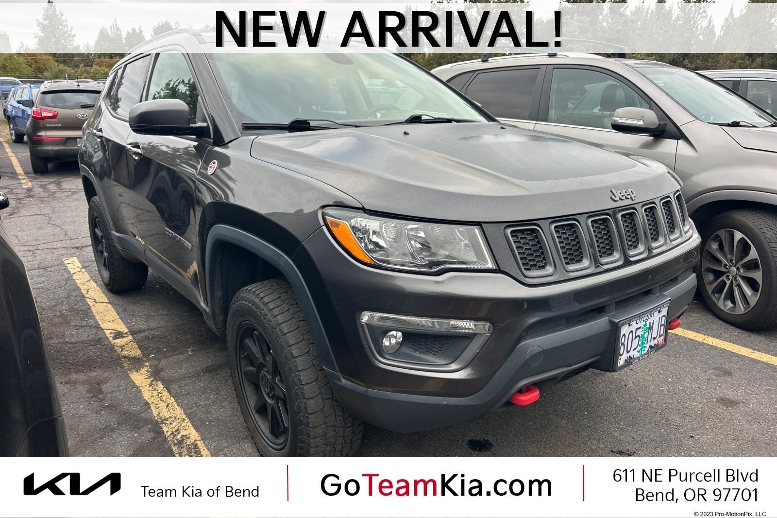 Used 2017 Jeep Compass Trailhawk AWD/4WD image 1