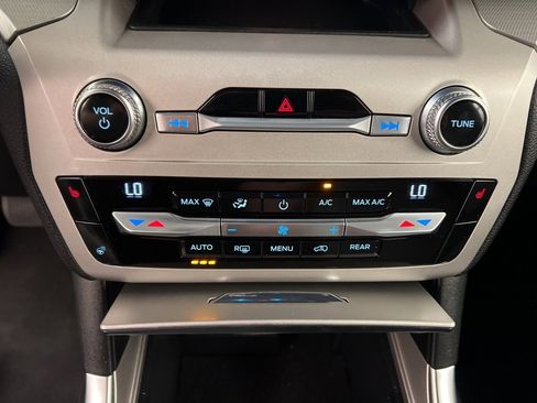 Certified 2021 Ford Explorer XLT w/ Equipment Group 202A image 13