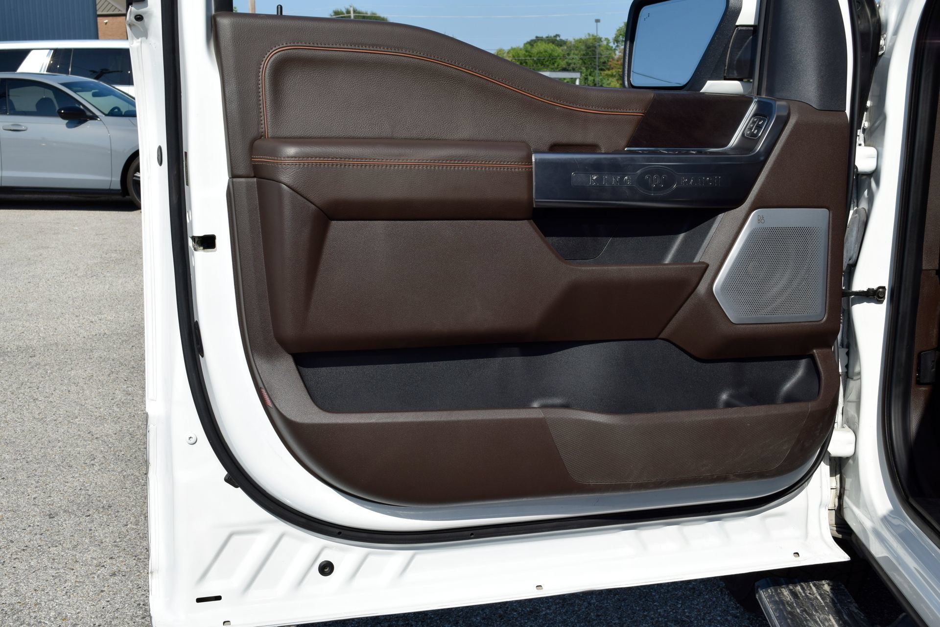 Used 2023 Ford F150 King Ranch w/ Equipment Group 601A High AWD/4WD image 17