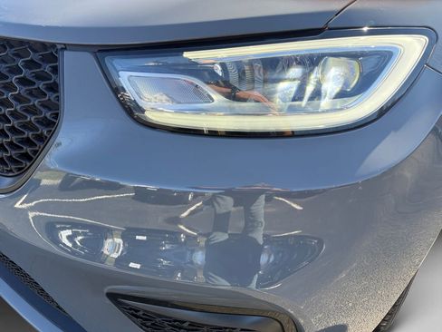 Used 2025 Chrysler Pacifica Limited image 22