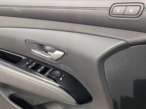 New 2026 Hyundai Tucson Limited image 15