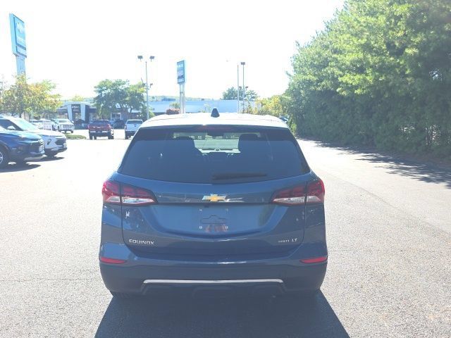 Used 2024 Chevrolet Equinox LT AWD/4WD image 4