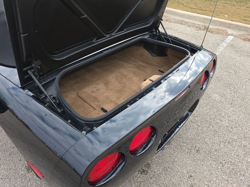 Used 1999 Chevrolet Corvette Base w/ Memory Pkg image 19