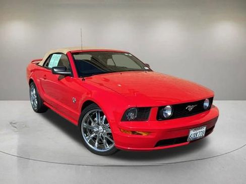 Used 2009 Ford Mustang GT Premium RWD image 1
