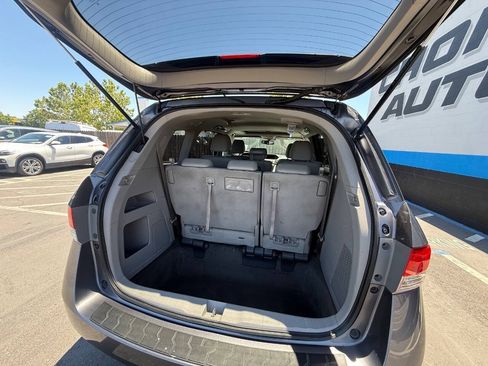 Used 2016 Honda Odyssey EX-L image 17