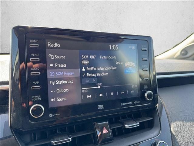 Used 2022 Toyota Corolla Cross XLE w/ Convenience Package AWD/4WD image 13