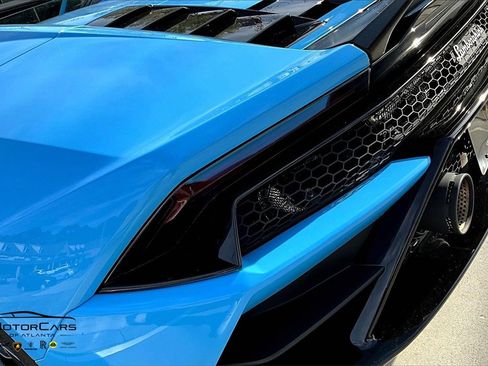 Used 2023 Lamborghini Huracan EVO image 23