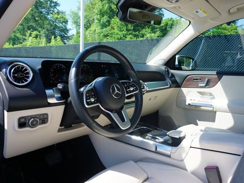 Certified 2023 Mercedes-Benz GLB 250 image 10