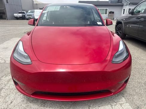 Used 2022 Tesla Model Y Performance AWD/4WD image 2