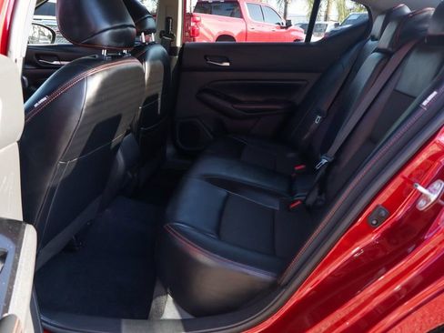 Used 2023 Nissan Altima 2.5 SR image 35