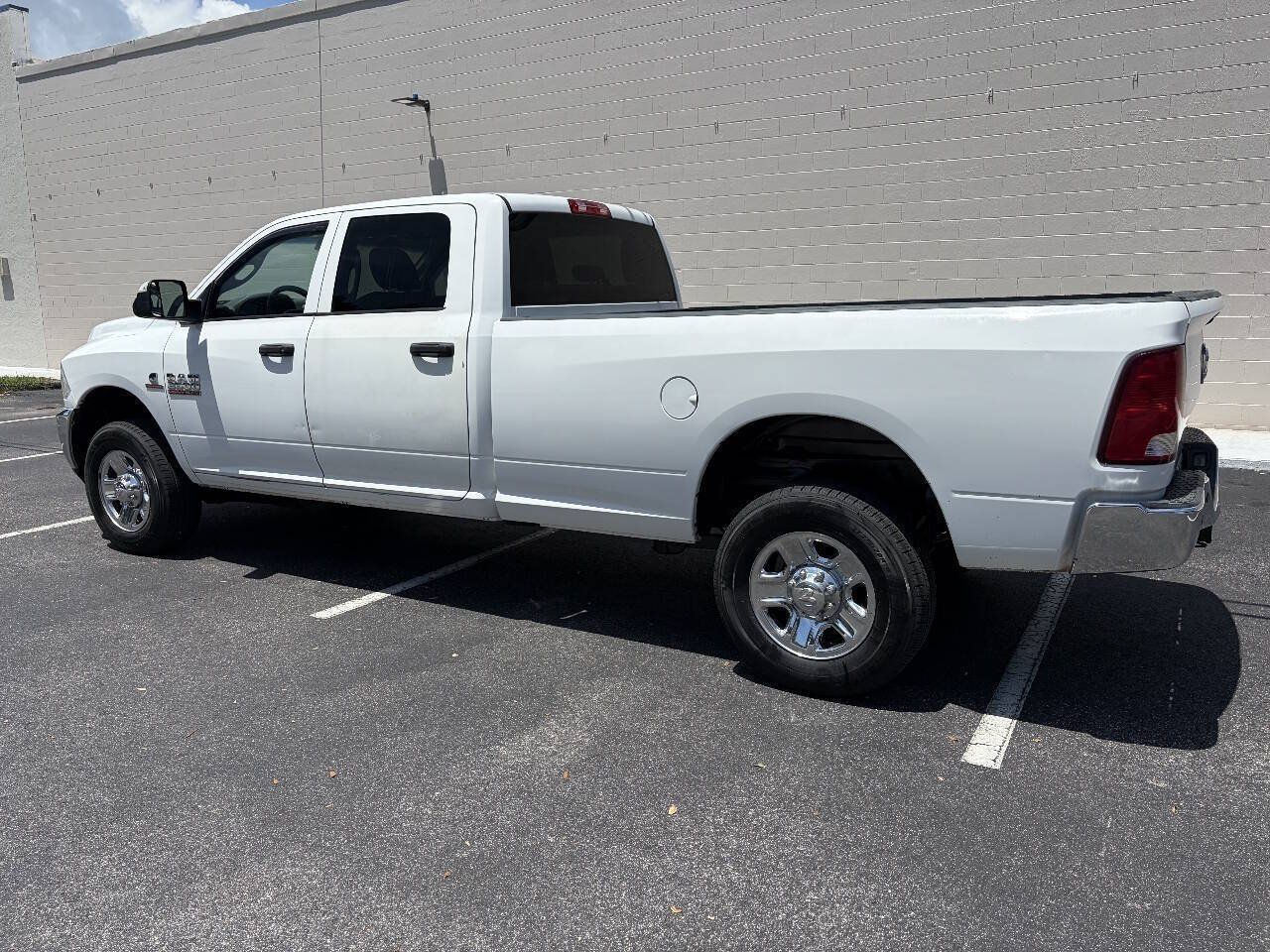 Used 2017 RAM 2500 Tradesman w/ Chrome Appearance Group AWD/4WD image 42