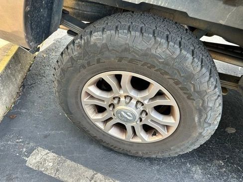 Used 2010 Dodge Ram 2500 Truck ST w/ ST Popular Equipment Group AWD/4WD image 10