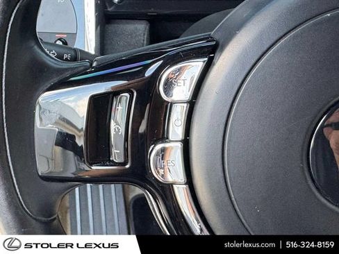 Used 2017 Rolls-Royce Wraith RWD image 25