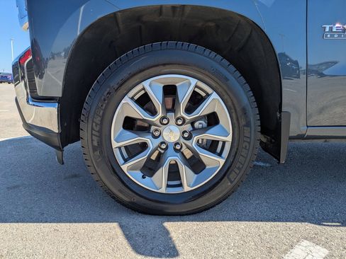 Used 2021 Chevrolet Silverado 1500 LT w/ Texas Edition Plus image 25