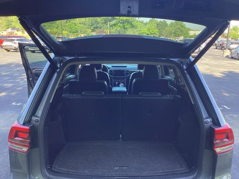 Used 2019 Volkswagen Atlas SE w/ Towing Package FWD image 20