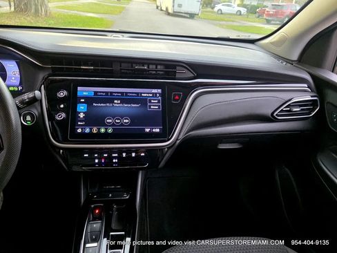 Used 2022 Chevrolet Bolt EUV LT w/ Driver Confidence Package image 45