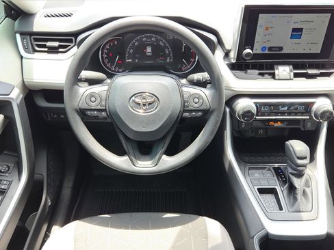 Certified 2025 Toyota RAV4 XLE w/ Convenience Package FWD image 13