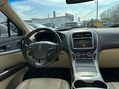 Used 2016 Lincoln MKX Select w/ Select Plus Package image 14