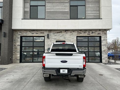 Used 2017 Ford F250 XLT w/ XLT Value Package image 4