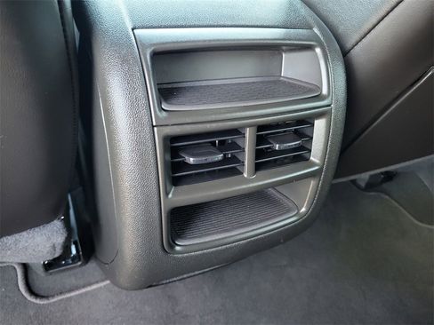 Used 2025 Cadillac XT5 Premium Luxury image 22