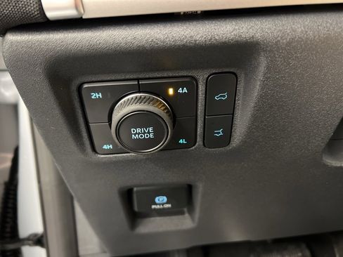 New 2026 Ford Expedition Active image 24