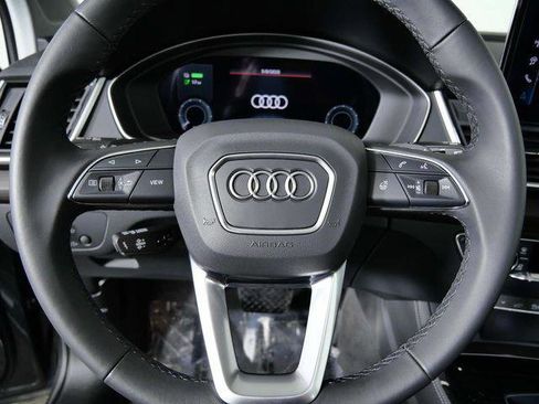 Used 2024 Audi Q5 e Premium Plus w/ Premium Plus Package image 21