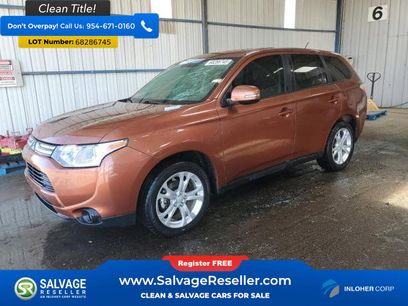 Used 2014 Mitsubishi Outlander SE