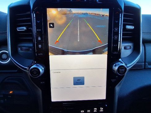 Used 2024 RAM 2500 Laramie image 18