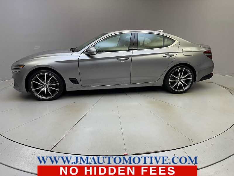 Used 2023 Genesis G70 2.0T AWD/4WD image 2