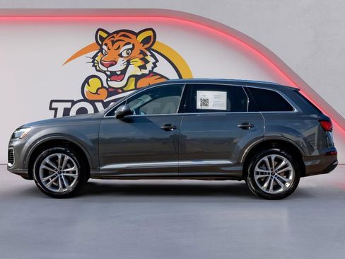 Used 2025 Audi Q7 3.0T Premium Plus AWD/4WD image 8