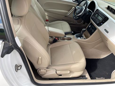 Used 2013 Volkswagen Beetle TDI image 35