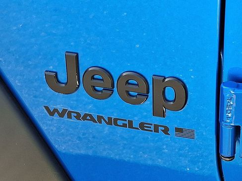 Used 2024 Jeep Wrangler Unlimited Sport AWD/4WD image 19