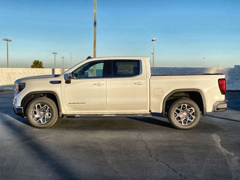 New 2026 GMC Sierra 1500 SLE w/ Preferred Package RWD image 11