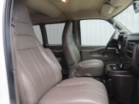 Used 2023 Chevrolet Express 3500 LS RWD image 22