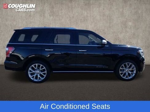 Used 2019 Ford Expedition Platinum image 11