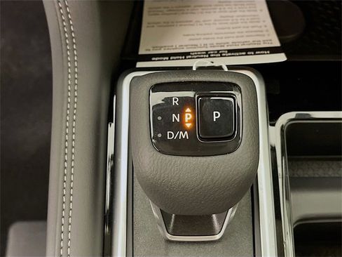 New 2026 Nissan Pathfinder Platinum image 12