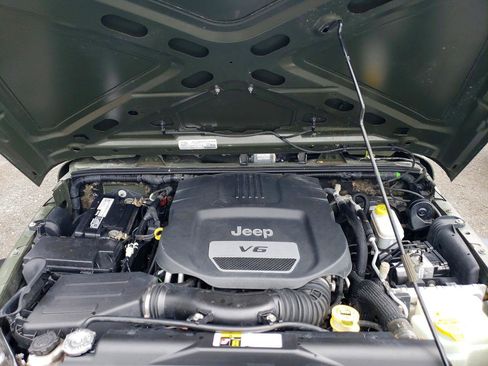 Used 2016 Jeep Wrangler Unlimited Sport AWD/4WD image 9