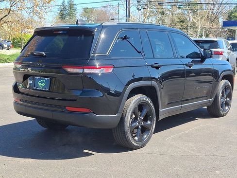 Used 2023 Jeep Grand Cherokee Altitude AWD/4WD image 25