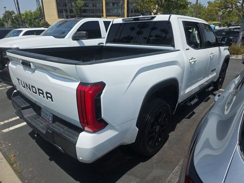 Used 2024 Toyota Tundra Limited AWD/4WD image 4