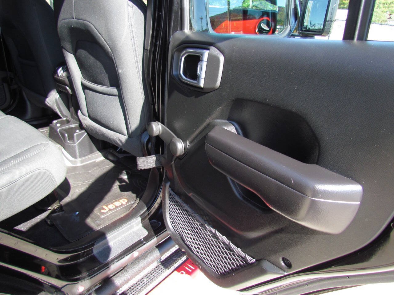 Used 2021 Jeep Wrangler Unlimited Sport AWD/4WD image 15
