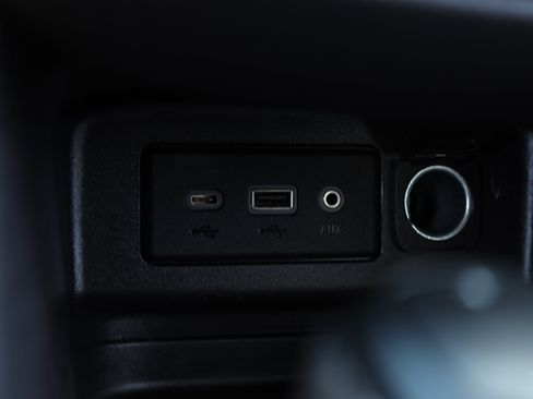 Used 2021 Chevrolet Equinox LT image 28