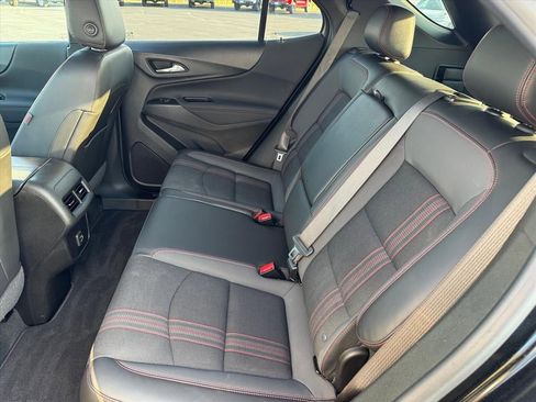 Used 2022 Chevrolet Equinox RS image 8