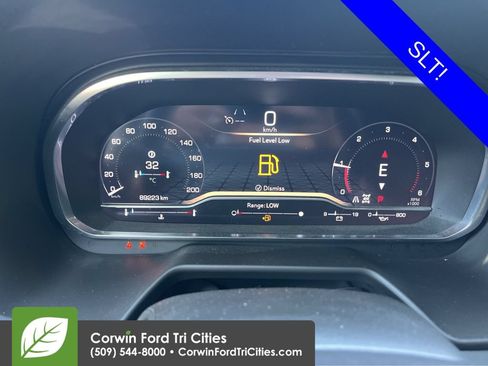 Used 2022 GMC Yukon SLT w/ SLT Luxury Package AWD/4WD image 11