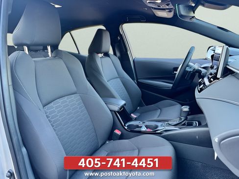 Used 2026 Toyota Corolla SE FWD image 18