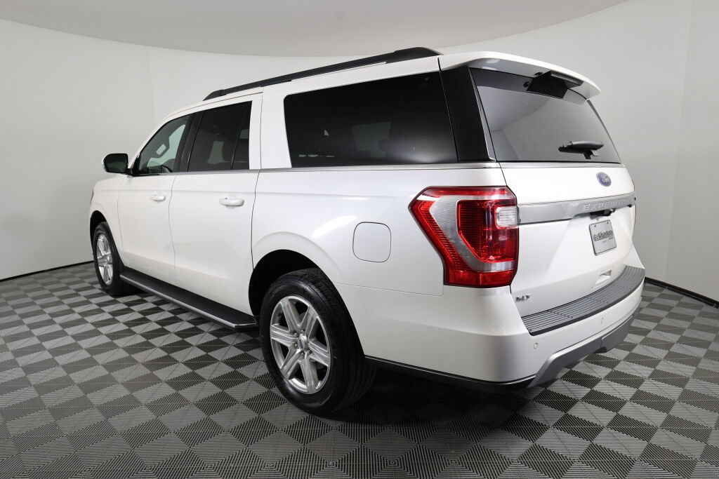 Used 2018 Ford Expedition Max XLT w/ Equipment Group 202A AWD/4WD image 4