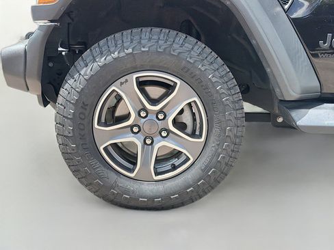 Used 2020 Jeep Wrangler Unlimited Sport AWD/4WD image 40