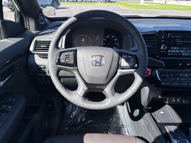 New 2026 Honda Ridgeline Black Edition image 13