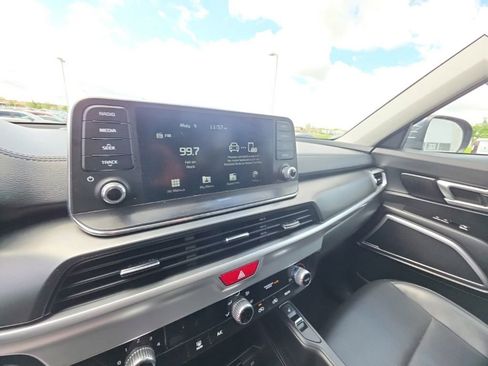 Used 2020 Kia Telluride S AWD/4WD image 18